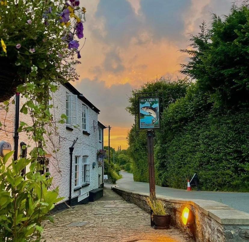 The Sea Trout Inn Totnes Exterior foto