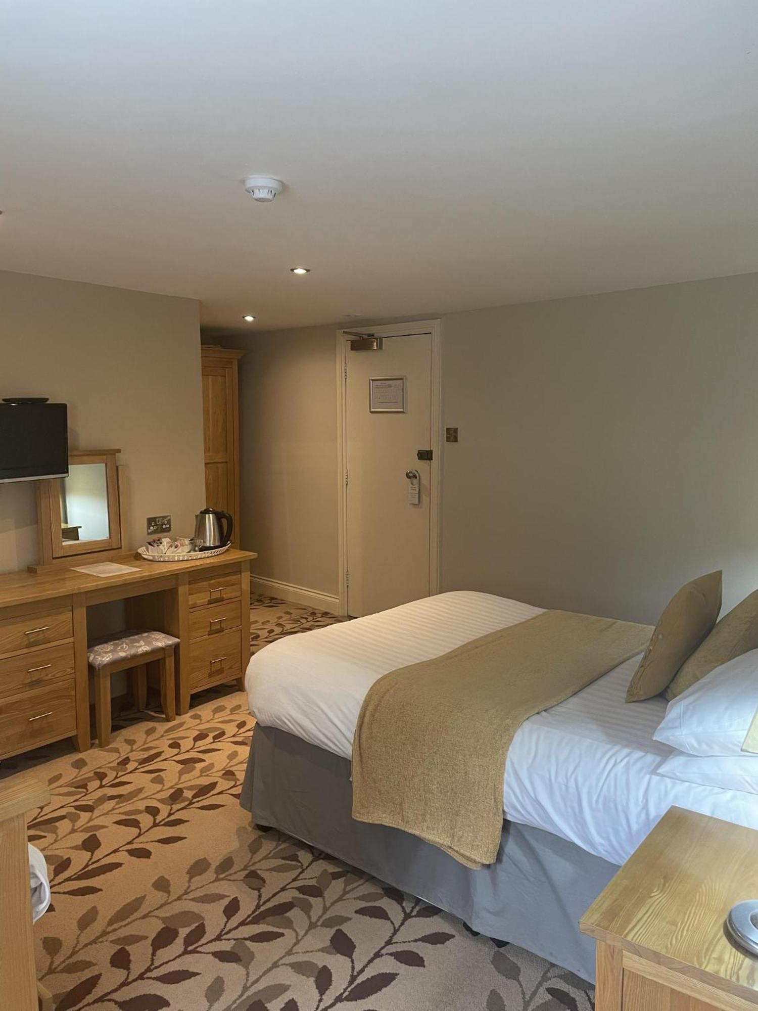 The Sea Trout Inn Totnes Habitación foto